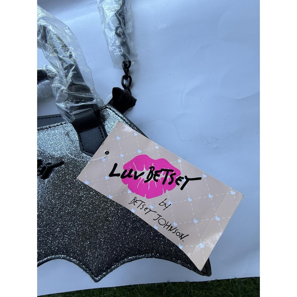 Luv Betsey Johnson Sparkle Bat Silver Glitter Halloween Vampire Crossbody Purse - Picture 2 of 5